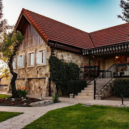 Casita En El Campo Dentro De La Ciudad Holiday home Avila