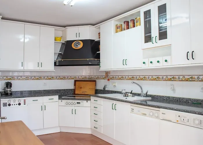 Casita En El Campo Dentro De La Ciudad *